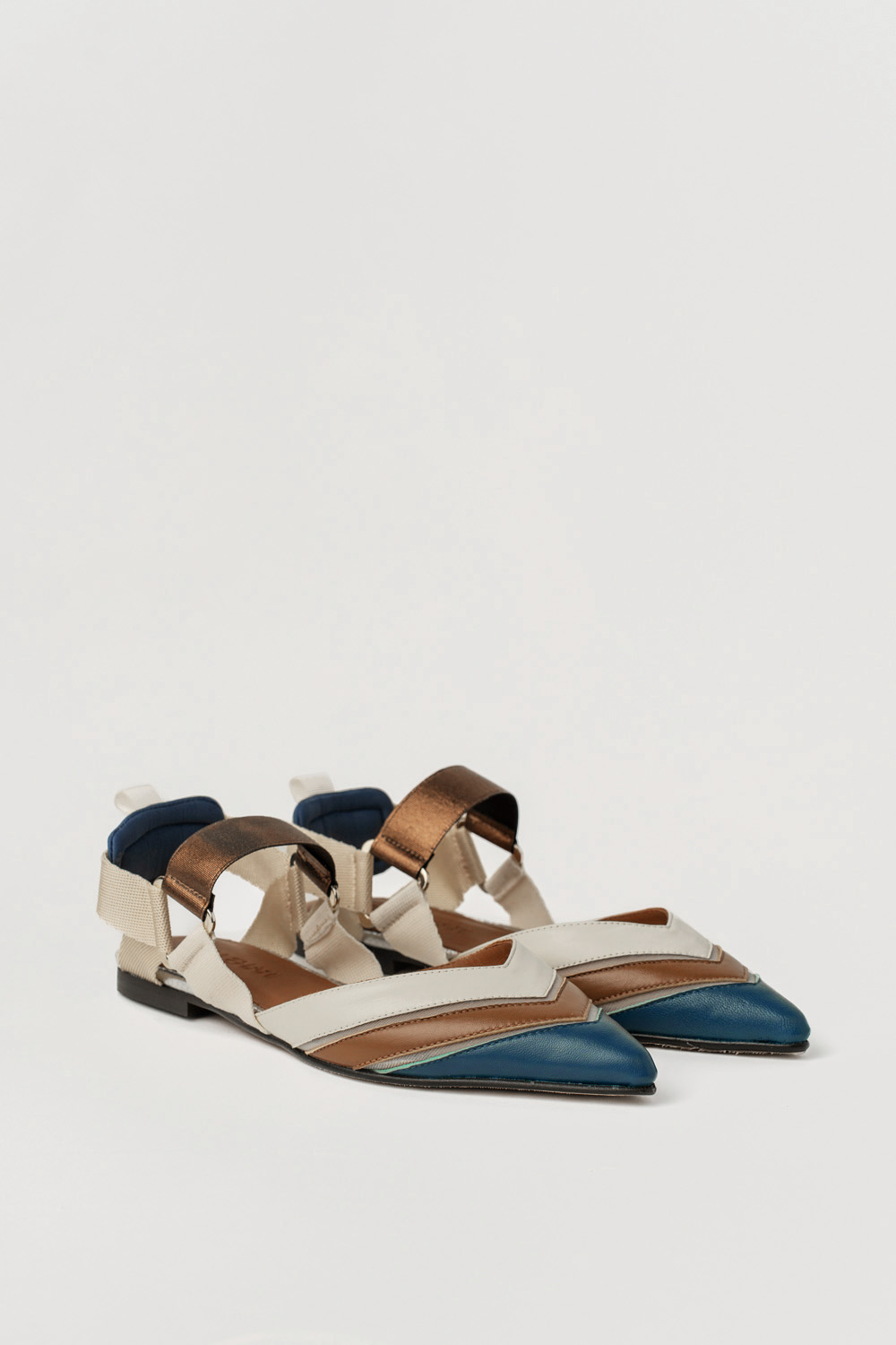 Slingback Plano Elba Azul Marron - Imagen 2