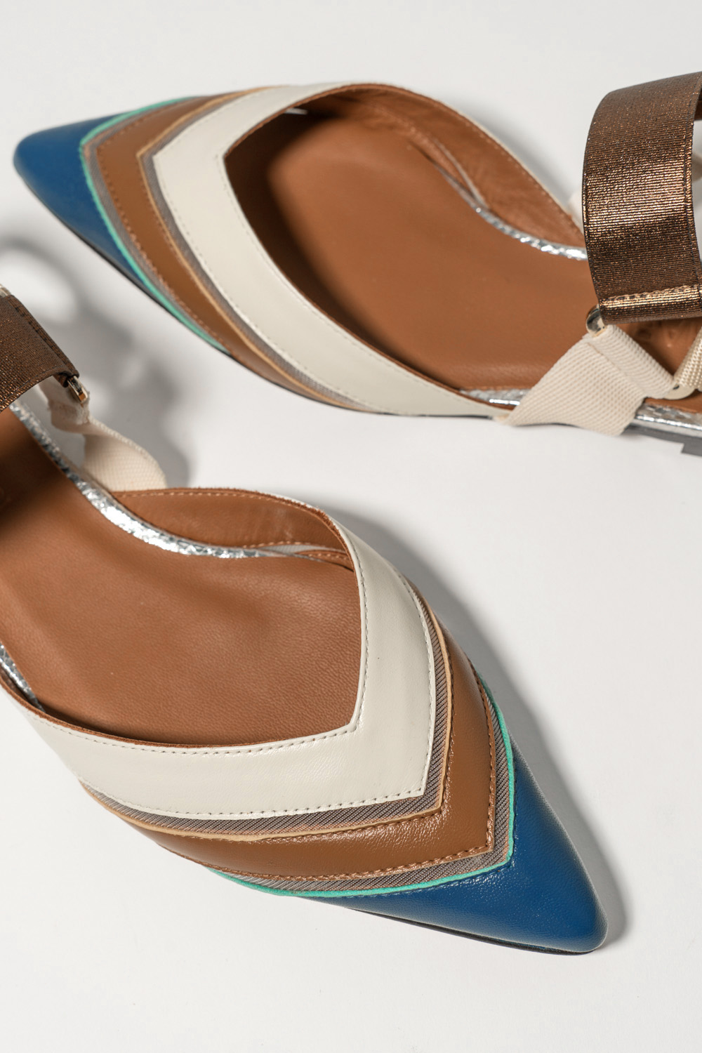 Slingback Plano Elba Azul Marron - Imagen 4