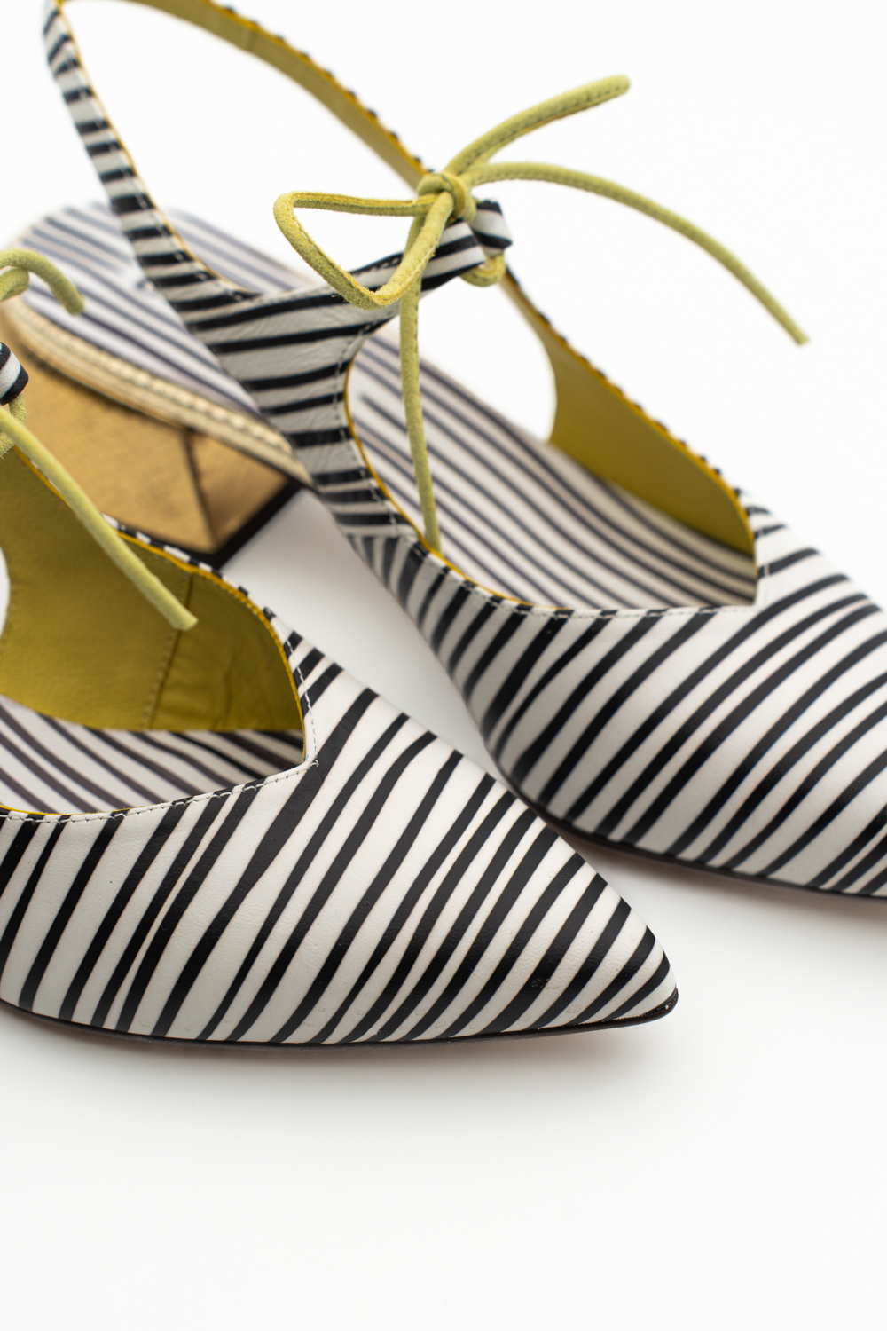 Slingback de tacón medio Nea lyne oro oscuro Brillo elaphe - Imagen 5