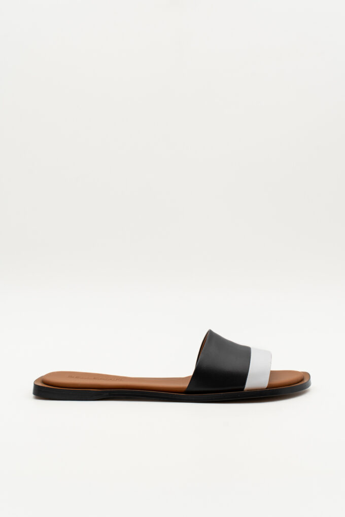 Sandalia Plana Aline Mostaza Blanco Negro