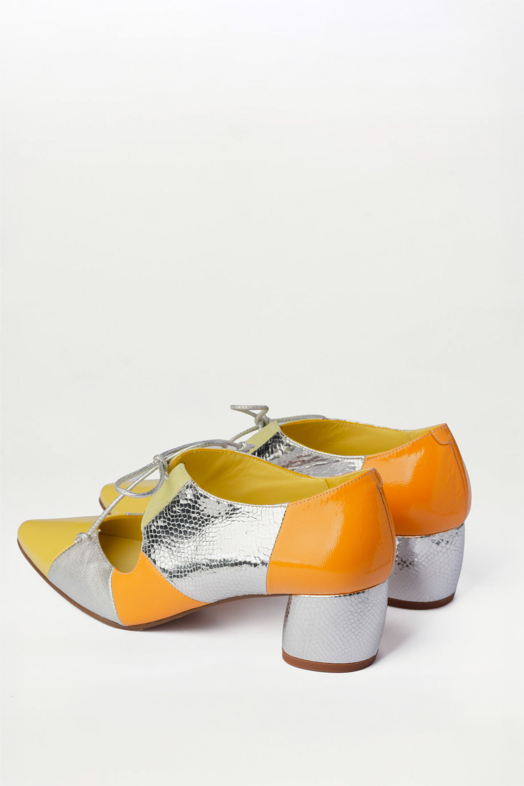 Salón tacón block Agathe Plata Brillo elaphe naranja - Imagen 3