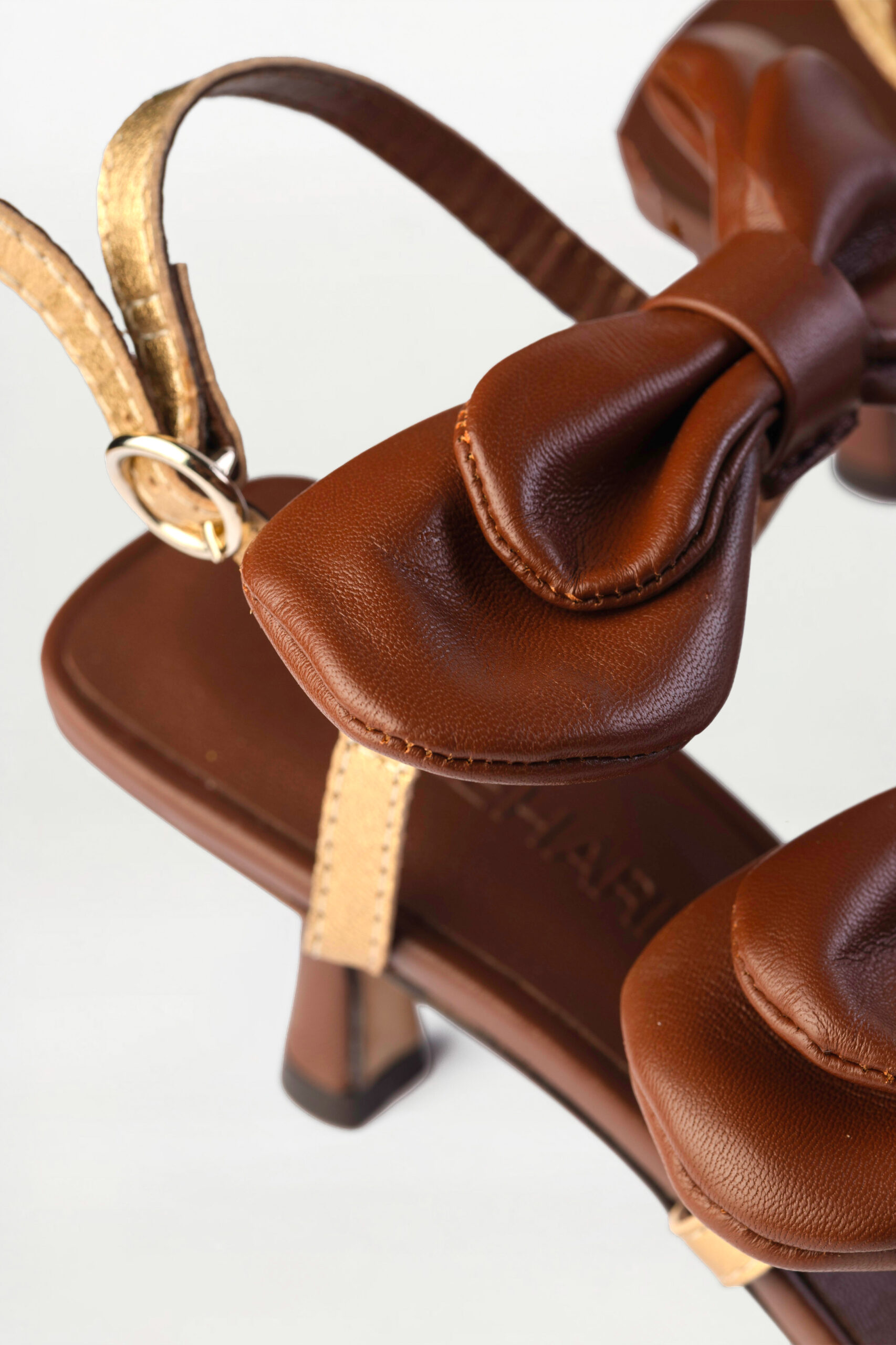 Sandalia de tacón slingback Boucle marron - Imagen 5