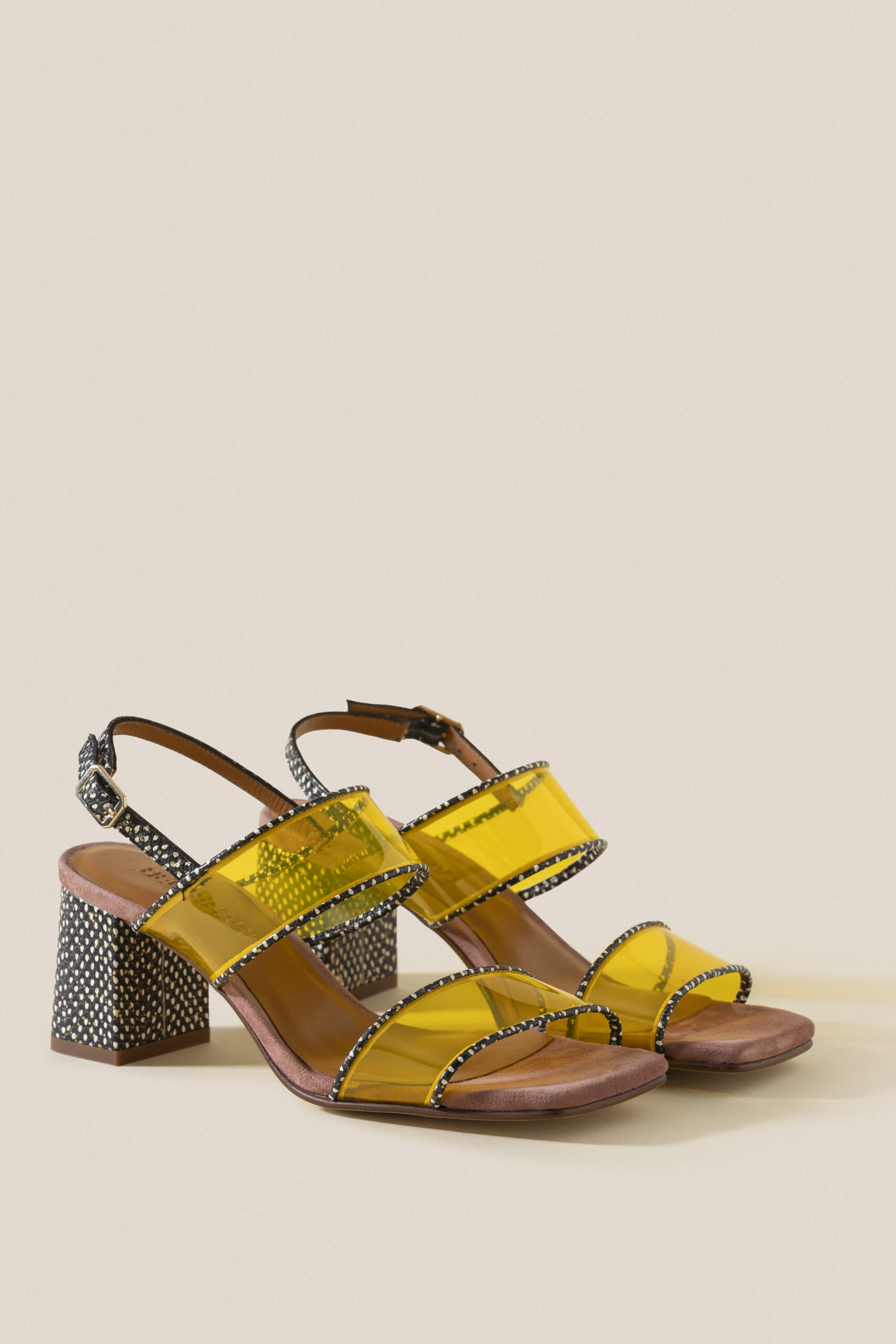 Sandalia Rosetti Vinilo Yellow - Imagen 2