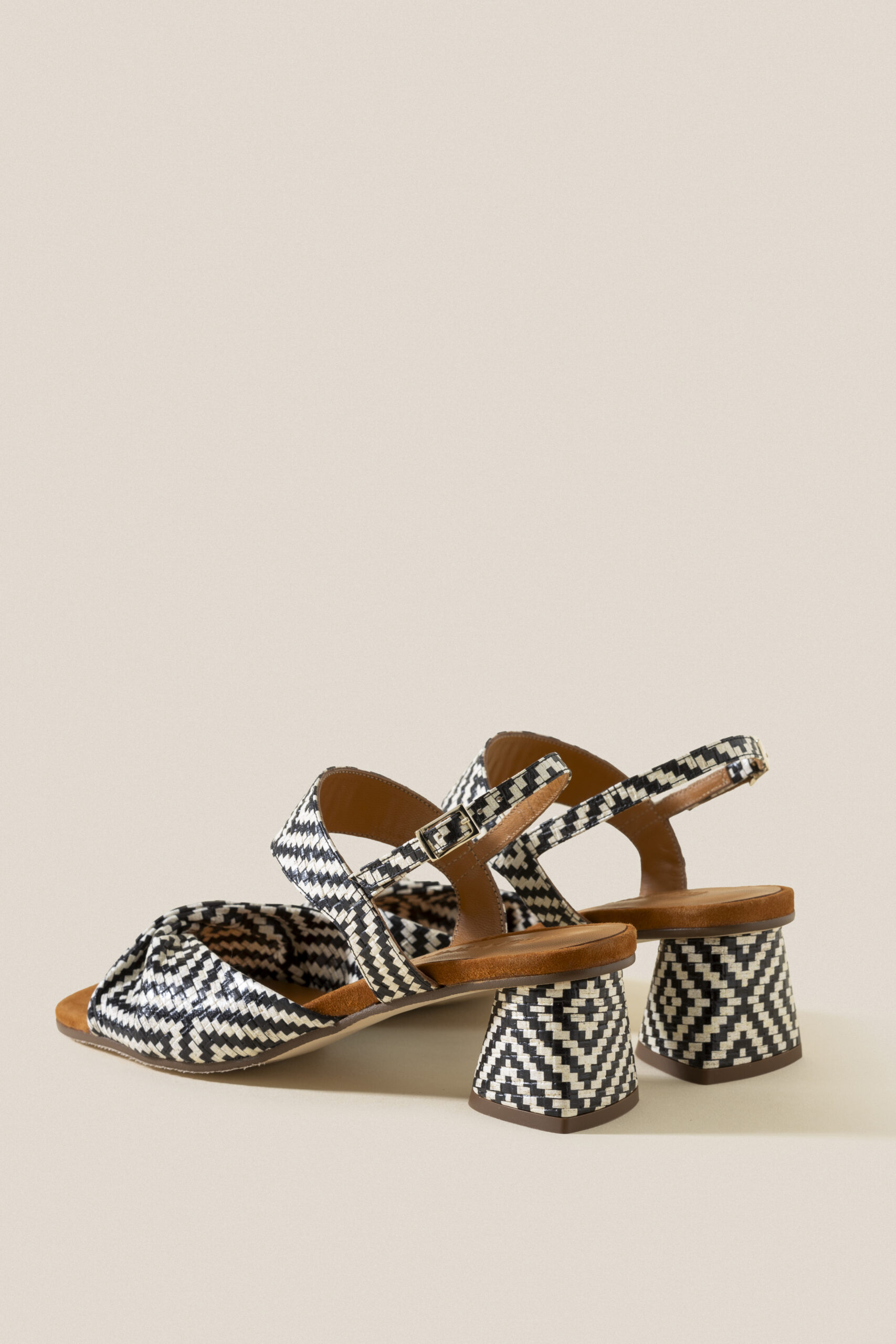 Sandalia Inari White - Imagen 3